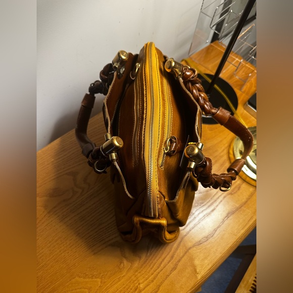 Chloe Bronze Leather Shoulder Bag - Picture 9 of 16